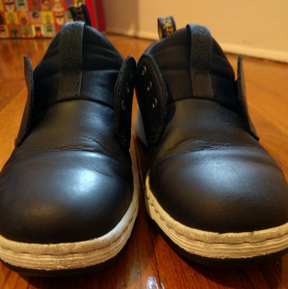 Doc Martin Sneakers.